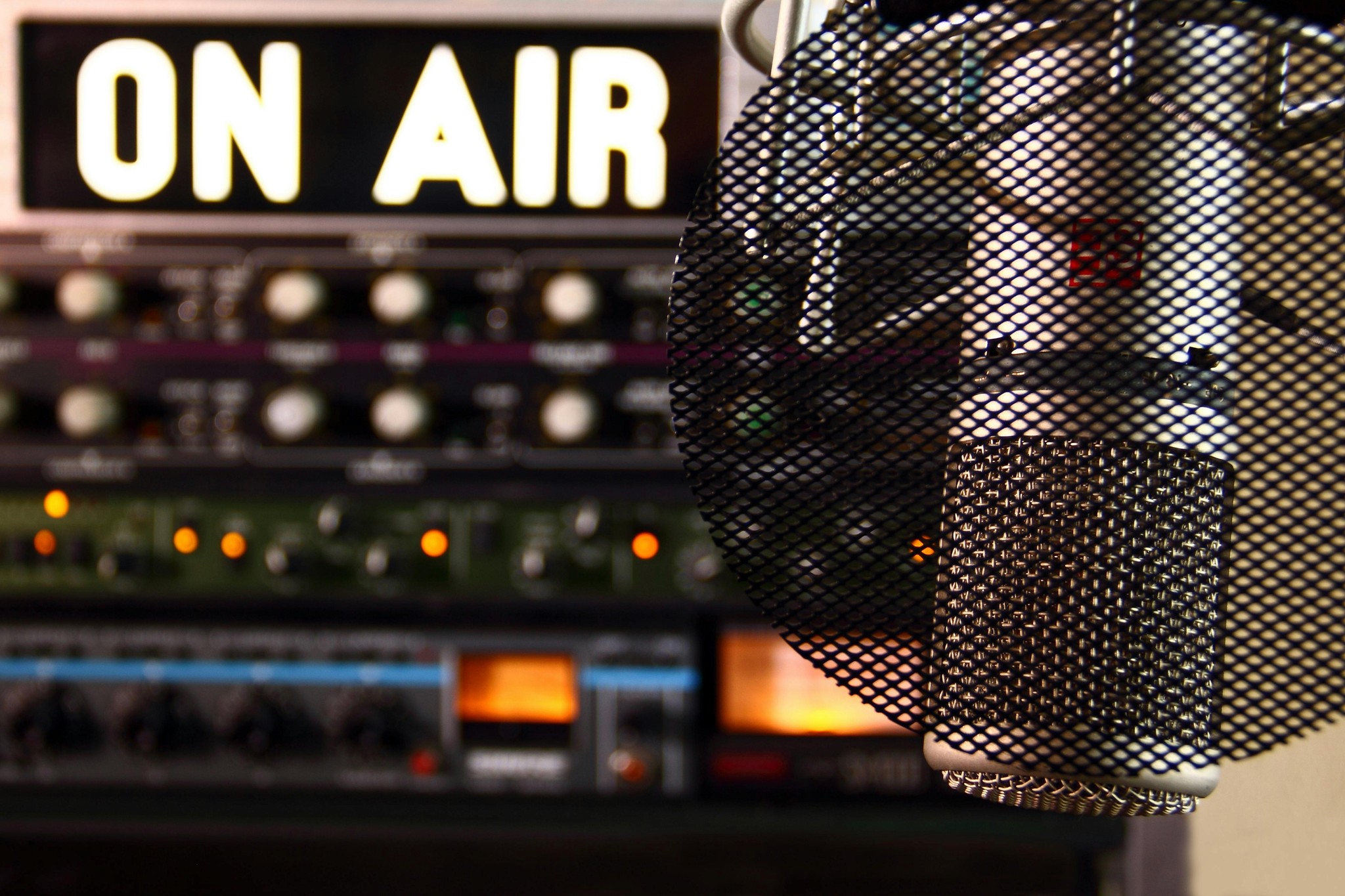 microphone-streaming-equipment