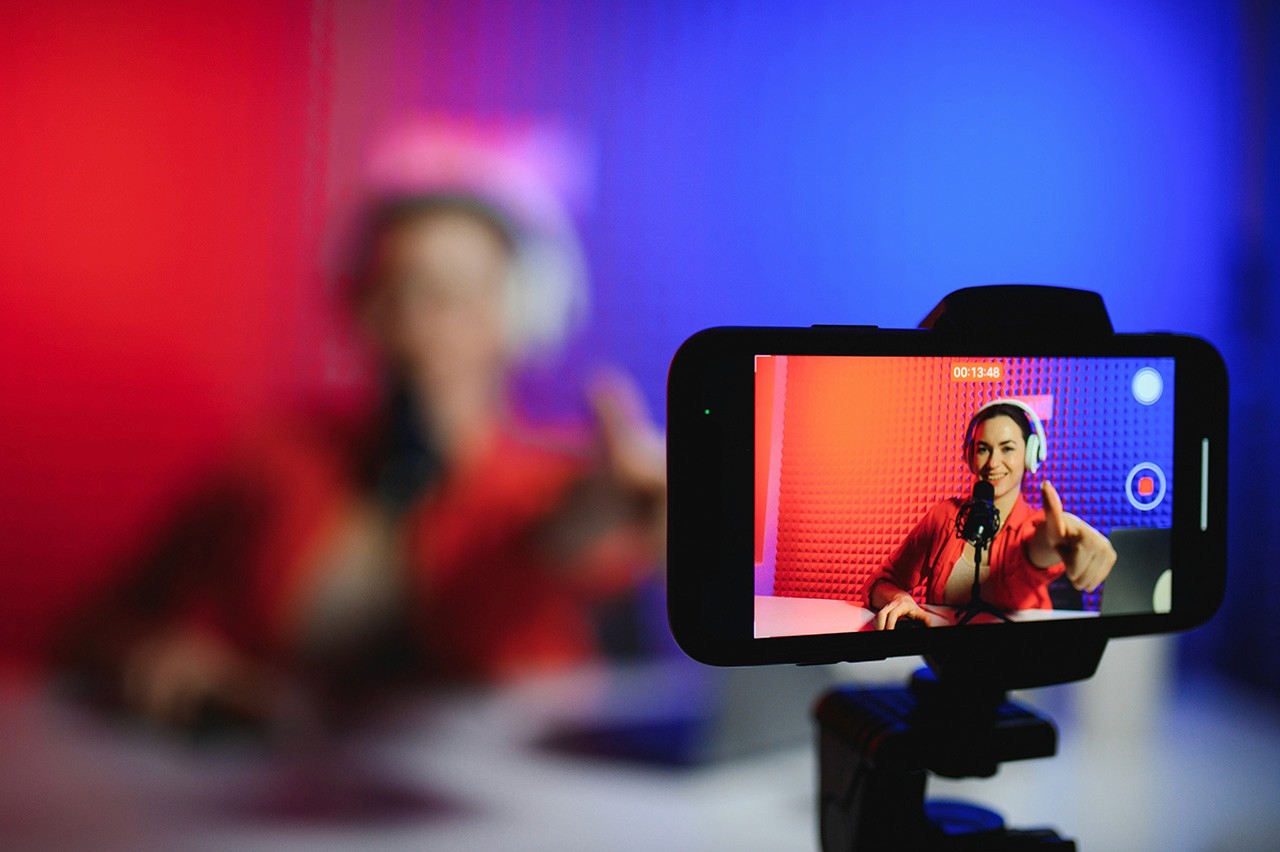 Live-streaming-services-stream-works